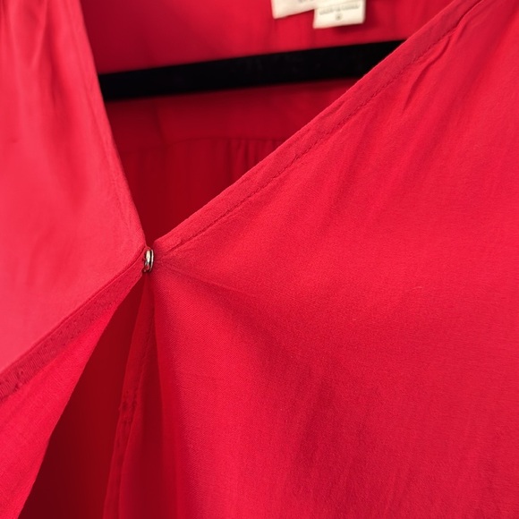 Velvet by Graham & Spencer Small Red button and tie V-neck blouse - Picture 4 of 10